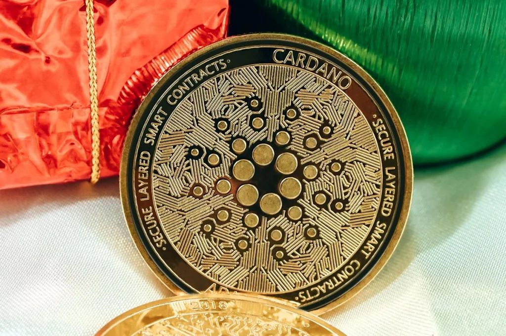 Is There Cause for Alarm with Cardano (ADA)? Renowned Analyst Issues Major Warning