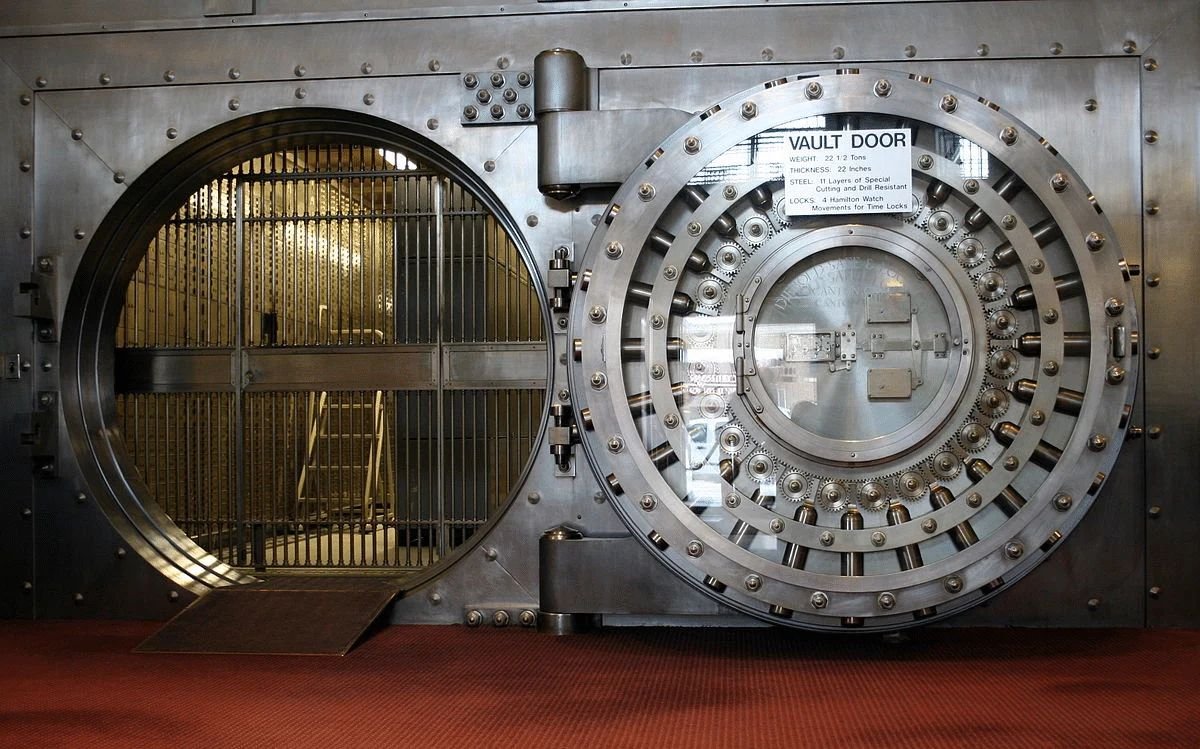 Crypto Vault Deposits Top $10B as Regulators Take Notice