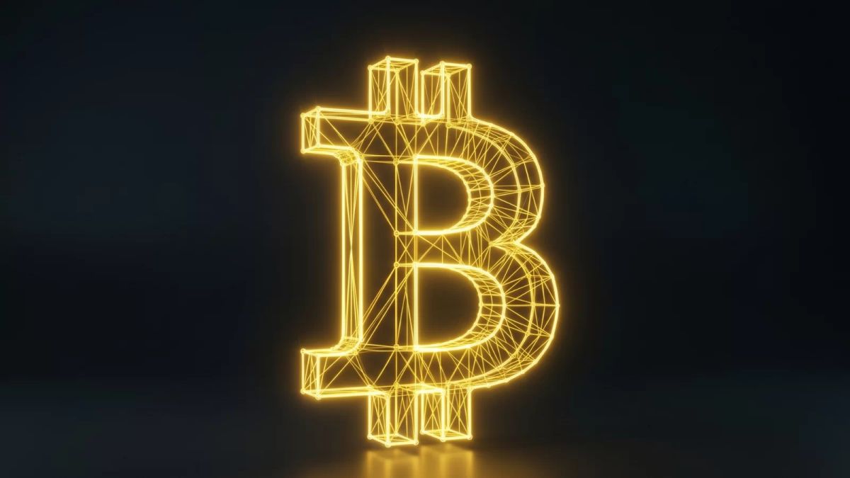 Bloomberg warns Bitcoin could drop to $10,000 if US stocks fall 20%