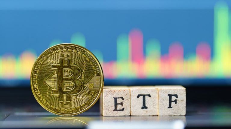Bitcoin ETFs Add $441M in 4 Days as Zcash Streak Hits Day 8