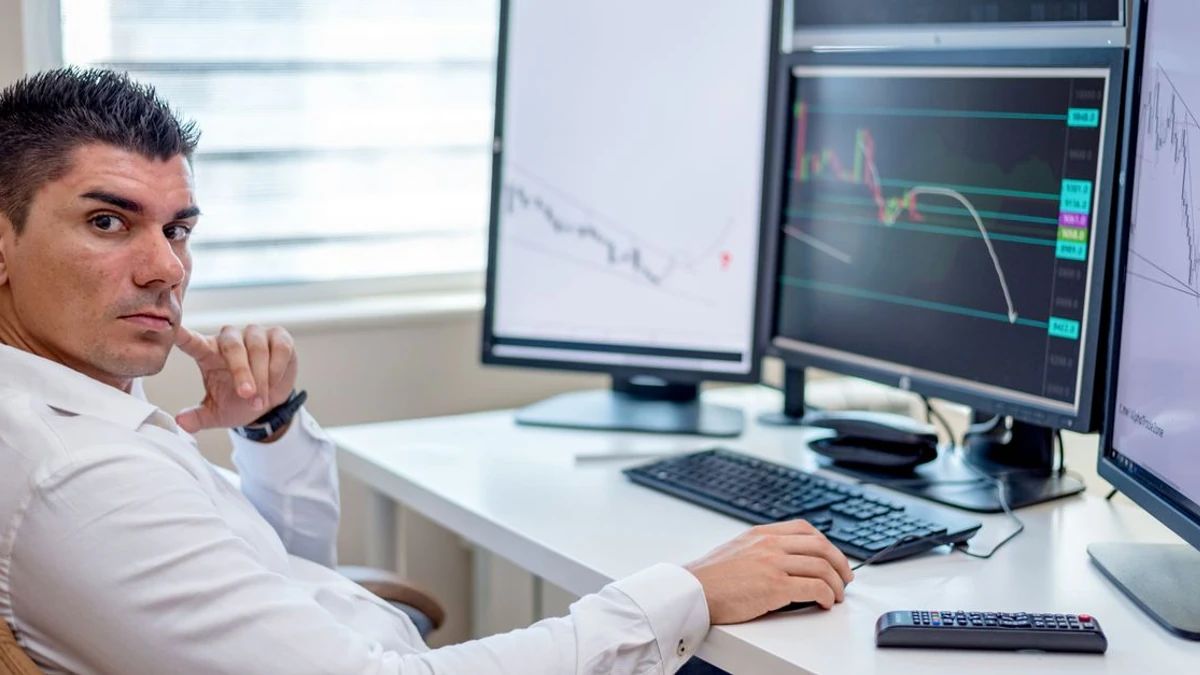 JP Morgan Suggests Stock Rotation into Bitcoin as Market