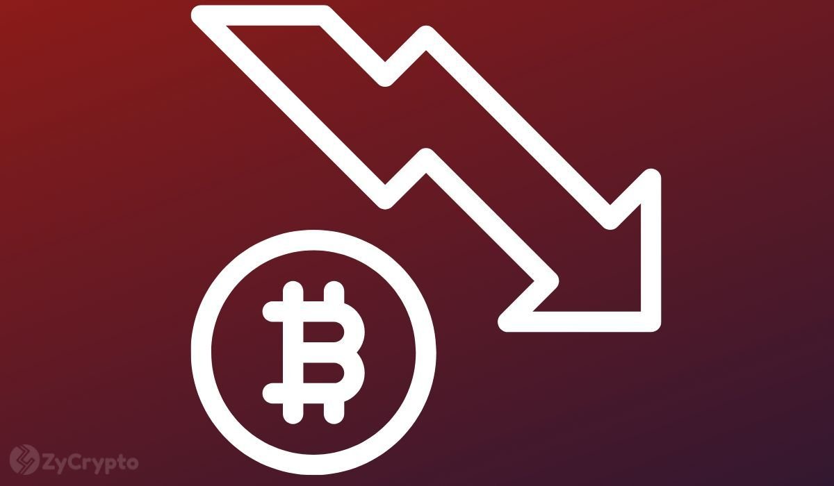 “Dominoes Could Tumble” — Bloomberg Strategist Warns Bitcoin Is Flashing 2018-Style Crash Signal. Here’s More