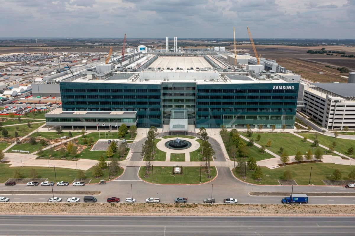 Samsung Electronics exec: The investments that last build more than factories
