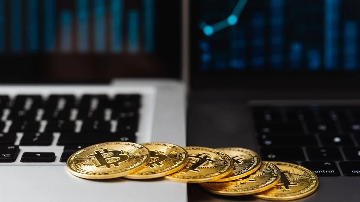 Bitfinex Analyzes Bitcoin’s Recent Slide Below $78K
