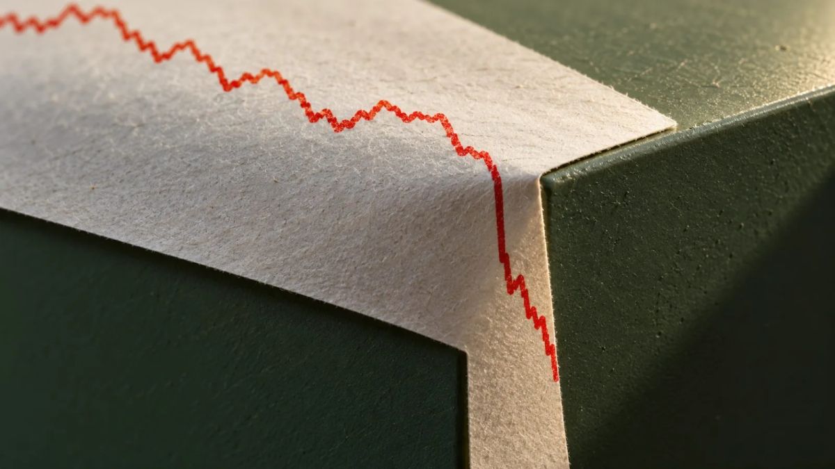 Brazil Small-Cap Stock Index Drops 30% in Record Decline