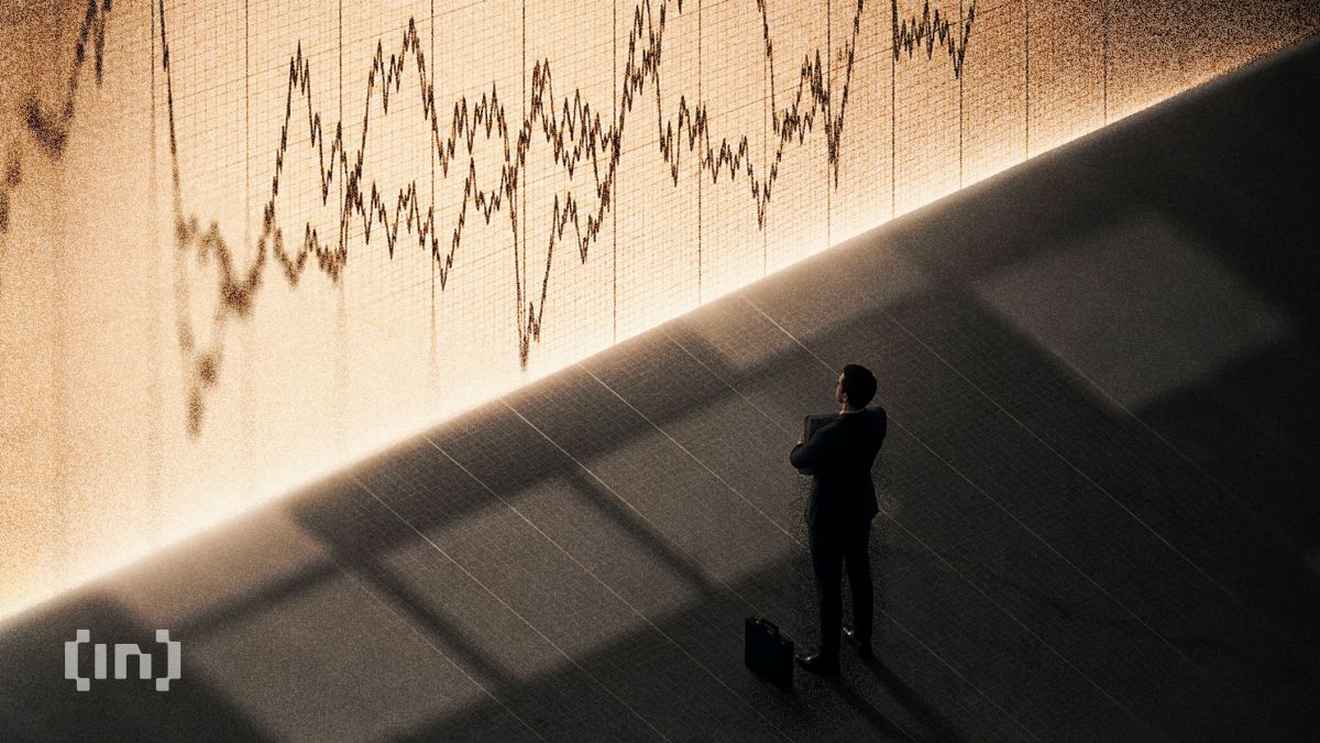 Internet Computer (ICP) Holders Face 2 Opposing Signals. Here’s What Each One Says