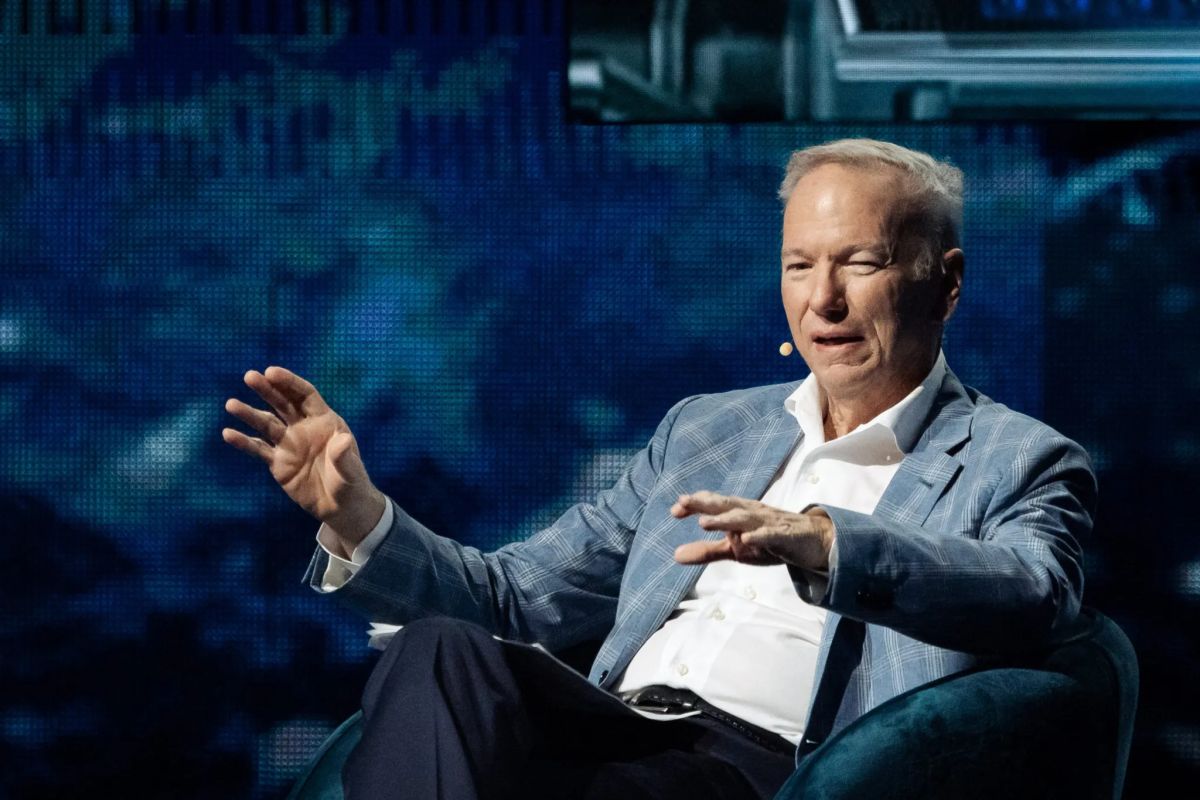 Ex-Google CEO Eric Schmidt worked 60-hour weeks: ‘I used to tell people my job is to sit in meetings 12 hours a day’—he says AI will kill that burden