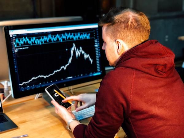 Institutions embrace crypto staking despite shrinking yields