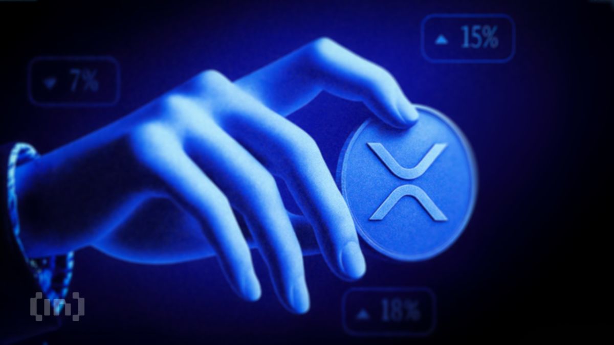 Are XRP Holders Quietly Accumulating Before the Fed? The Data Is Mixed