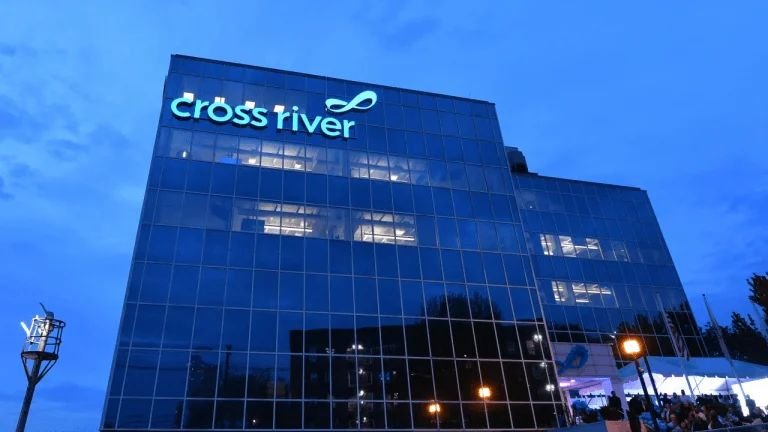 Cross River Bank Brings Ripple’s RLUSD Into Traditional Banking