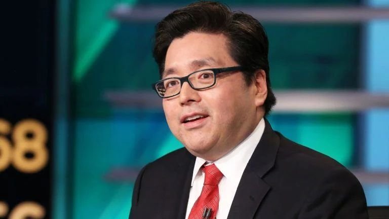 Tom Lee Says VCs Regret Missing Bitcoin’s 80x Rise Over 10 Years