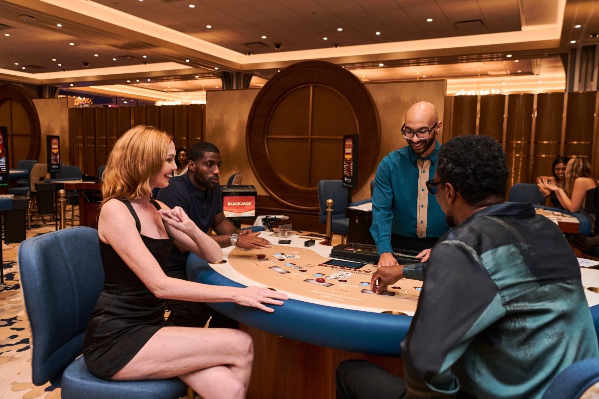 Resorts World Opens New York City’s First High-Roller Table Game Room