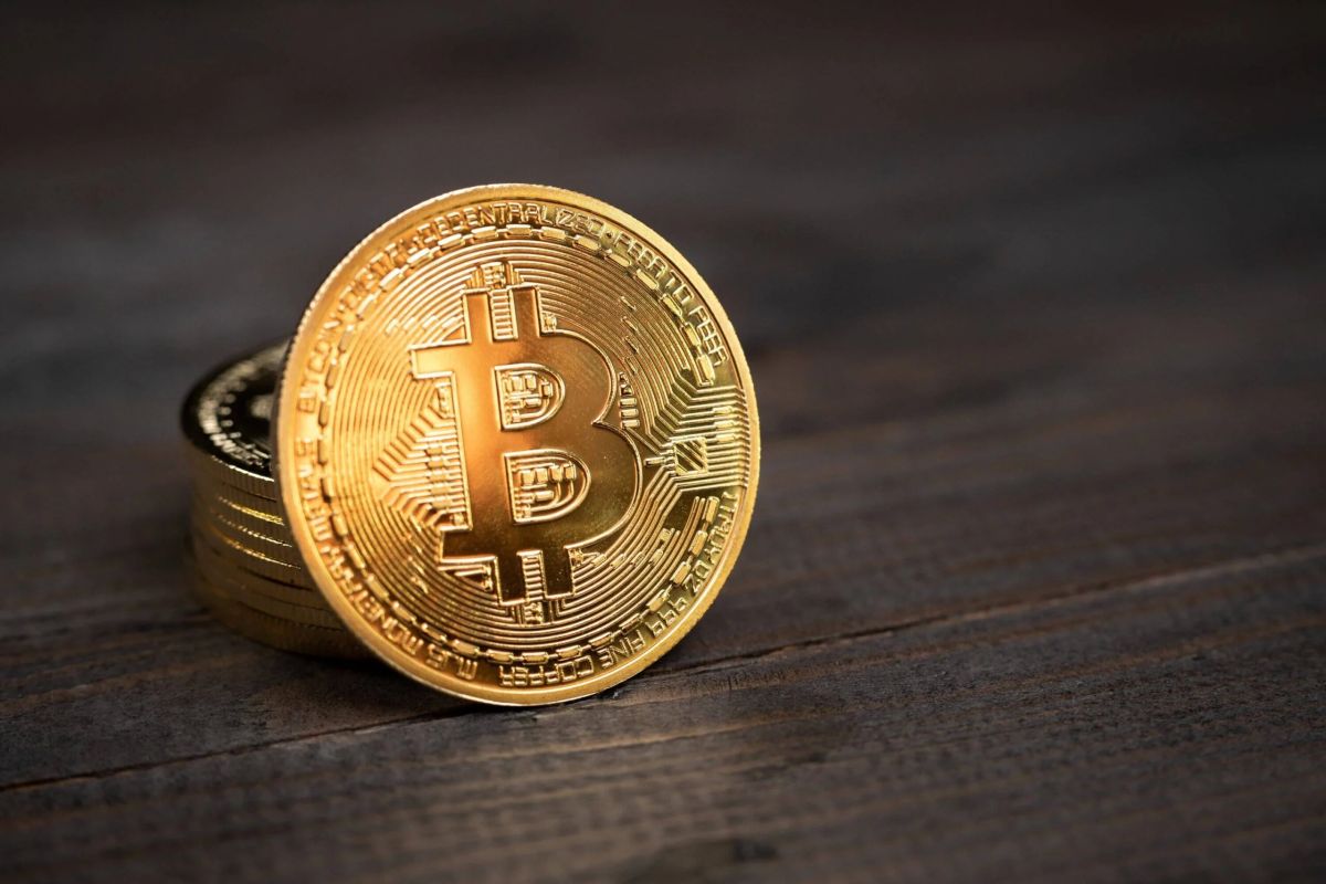 Bitcoin Halving Statistics: Dates, Block Rewards and Price History