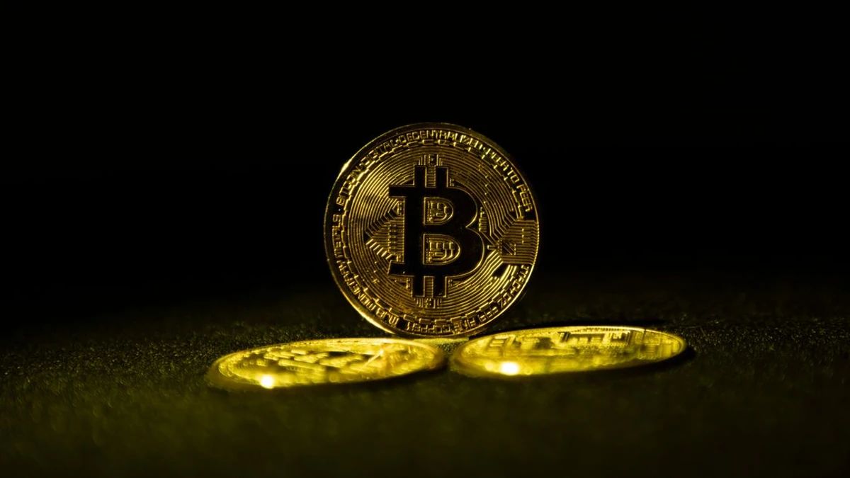 Major Hack Puts Binance in a Tight Spot with $2.4B at Stake