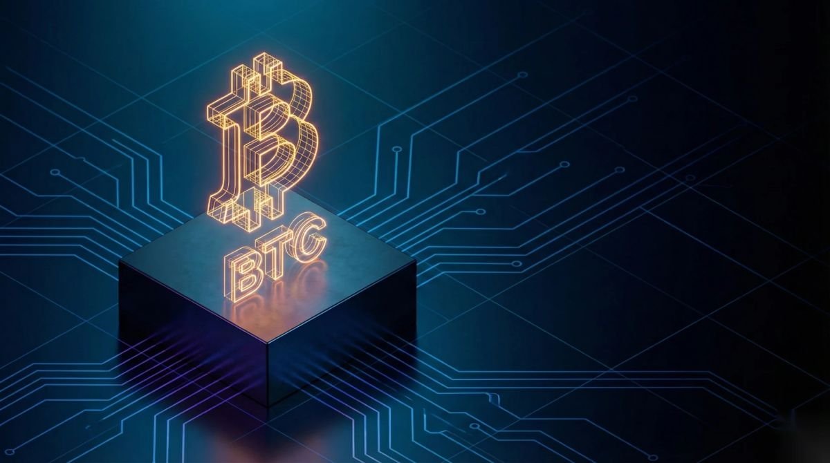 Bitcoin trades below $81,500 as $160 million in crypto liquidations hit market