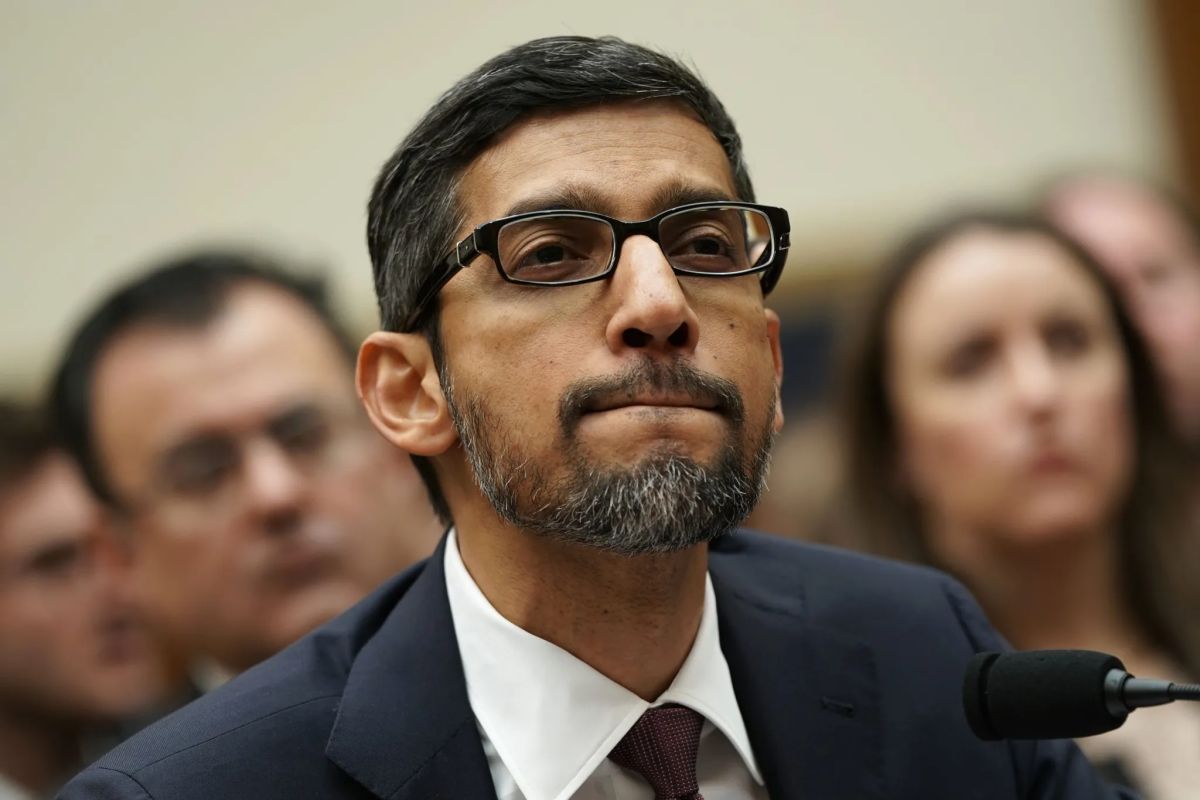 Samsung and Google ruin the party: Earnings misses drive tech futures lower as the Fed signals rate hikes ahead