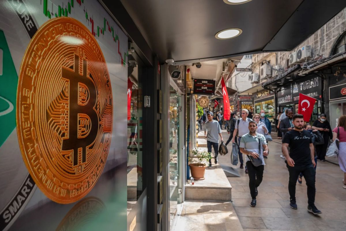 53% of Turkish Crypto Traders Use AI, Survey Finds