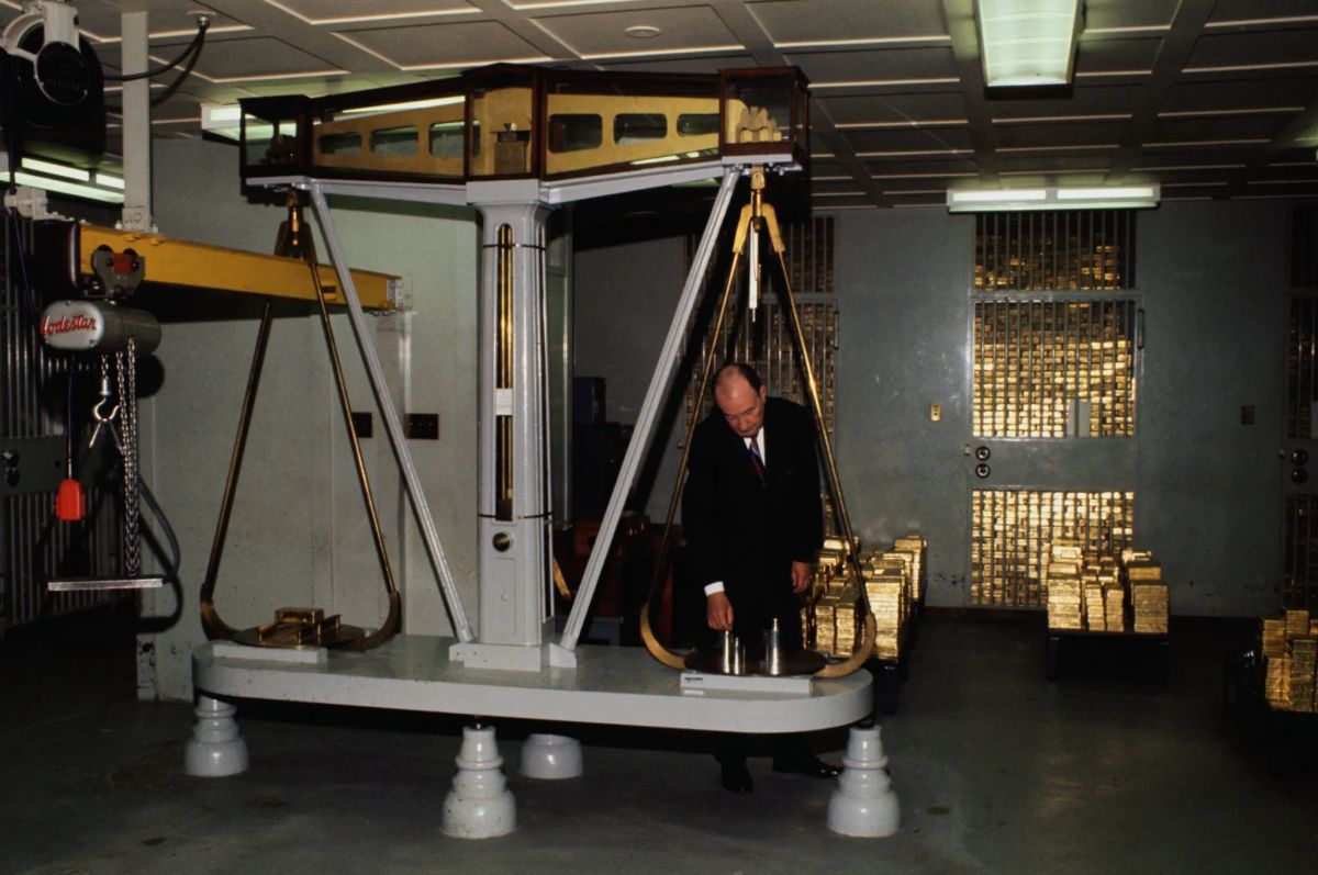 The U.S. has the world’s largest gold reserves—worth $1 trillion at market rates. But repricing that hoard ‘would backfire in a big way,’ analyst says