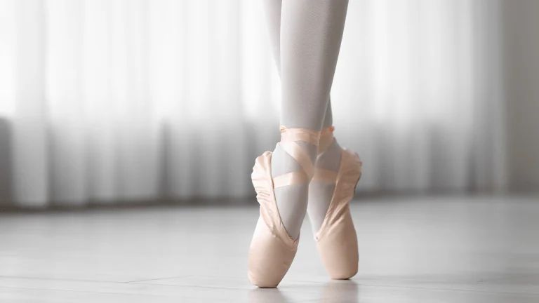 She Trained to Be a Ballerina in Brazil. At 30, She’s the World’s Youngest Self-Made Female Billionaire