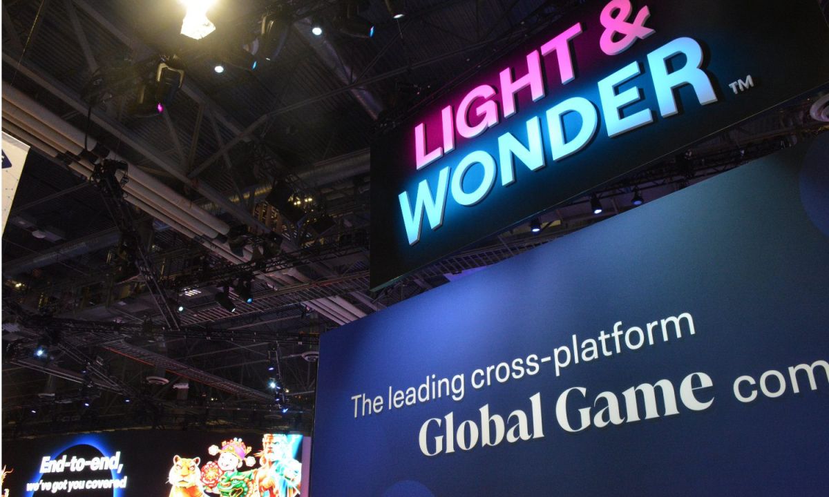 Analyst sees momentum for Light & Wonder