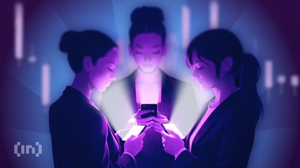Apple’s First Foldable iPhone Sells Out in Minutes