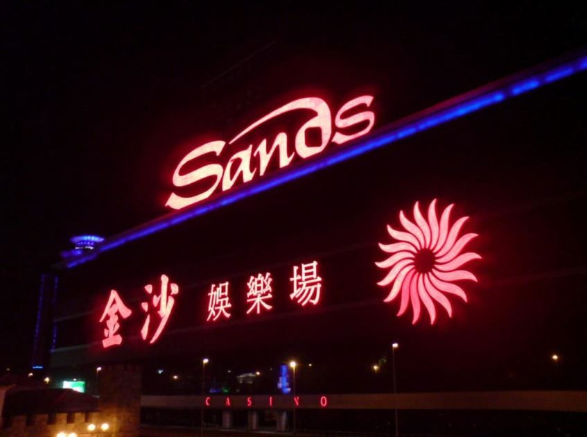 Las Vegas Sands cites high-end softness for third-quarter earnings decline