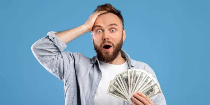 Massachusetts Man Wins $400K+, Happy to Help Family with Money