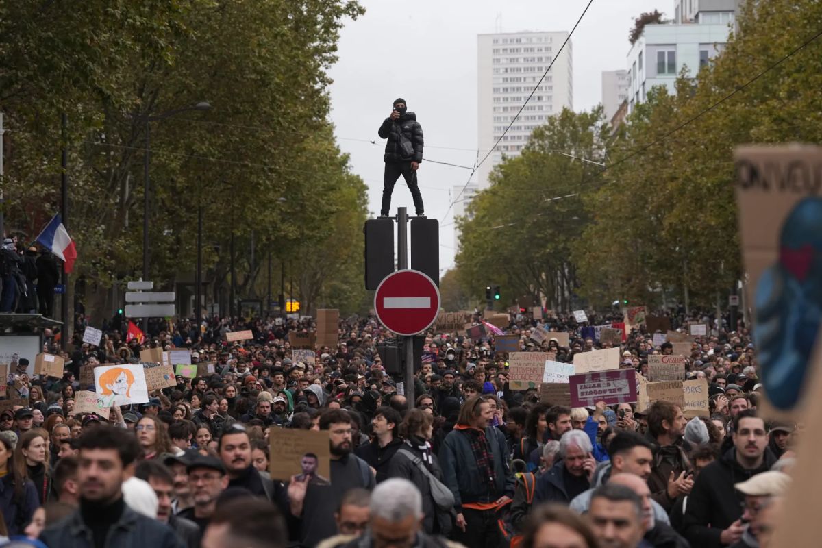 France has a plan to calm furious students. There’s just one catch: Macron won’t be president when it happens
