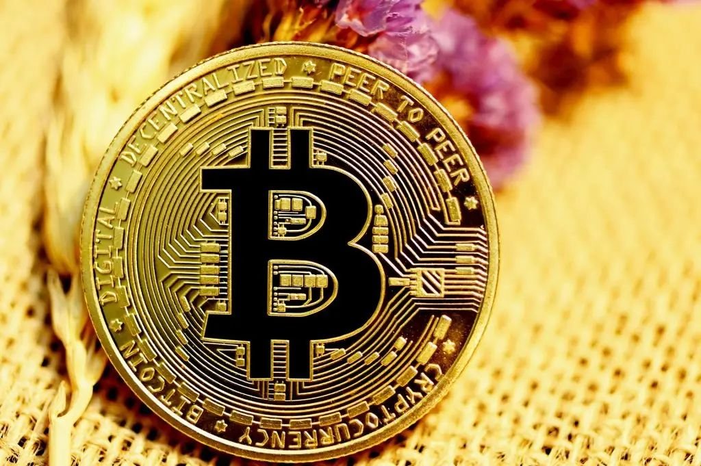 HighlyPraised Technical Analyst Speaks Out on Bitcoin Price