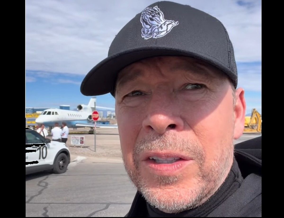 Donnie Wahlberg’s Private Jet Skids Off Las Vegas Airport Runway