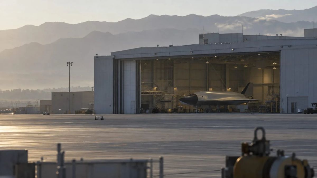Virgin Galactic Targets Q2 2027 for Commercial Flight Return