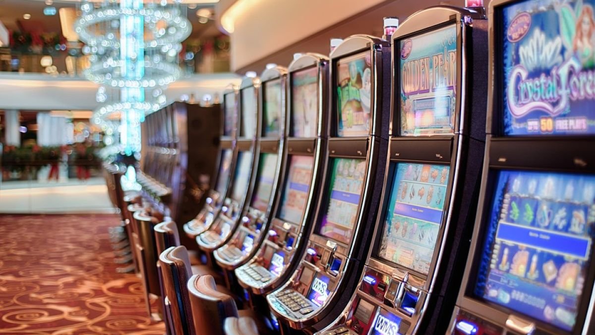 Inside Gaming: Strip resort unveils 275-suite luxury hotel-within-a-hotel