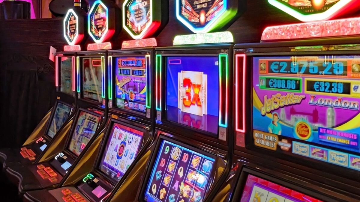 North Carolina House candidate faces scrutiny over slot machine venue