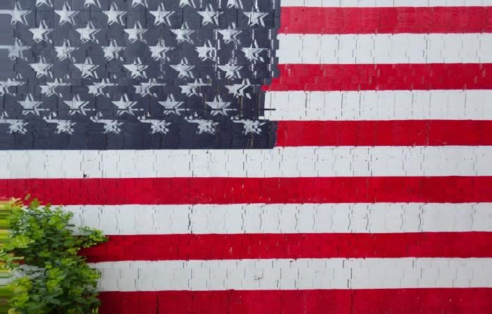 Bitcoin appears to have decoupled from midterm cycle bottom history
