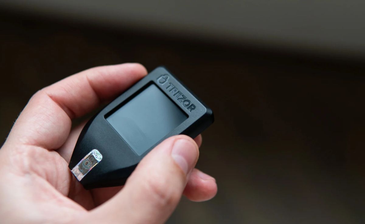 Trezor Cuts Ties With Resellers After Major Ledger Security Scare