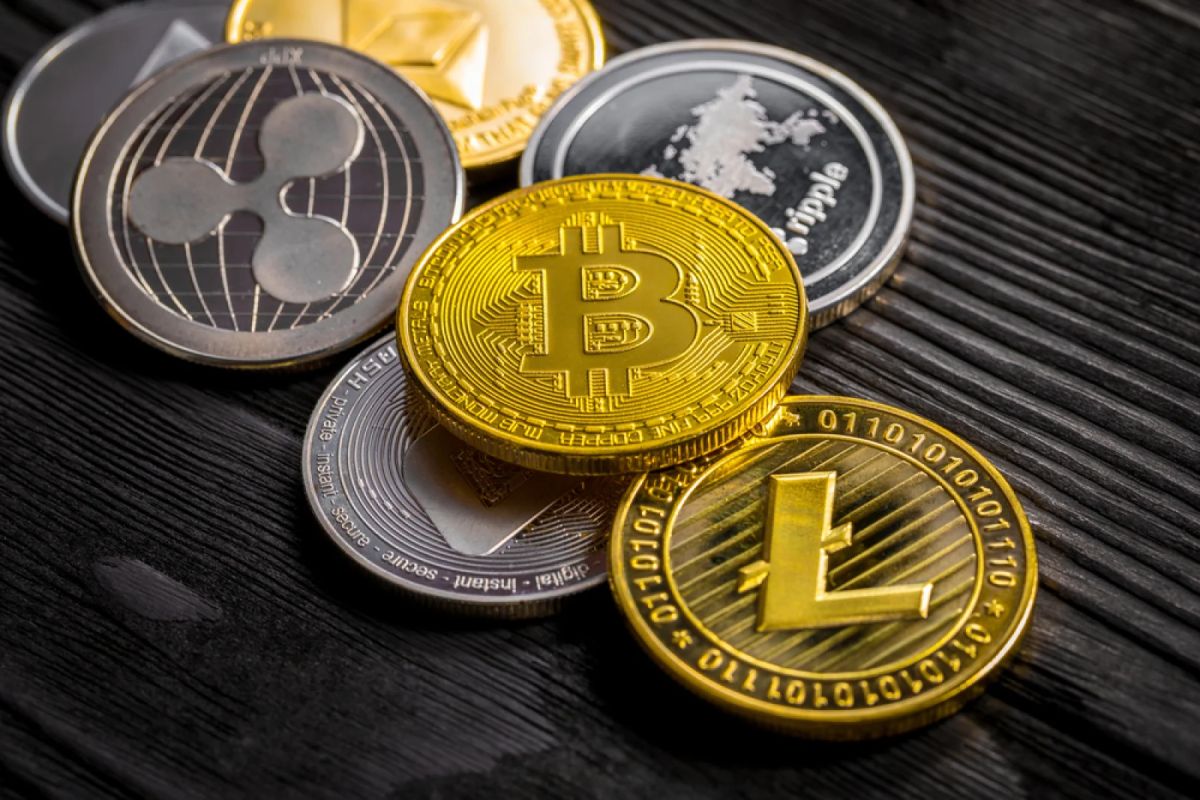 Hyperliquid (HYPE), XRP, Cardano (ADA) and Zcash (ZEC) Price Analysis For October 30: Market Picture Is Distorted