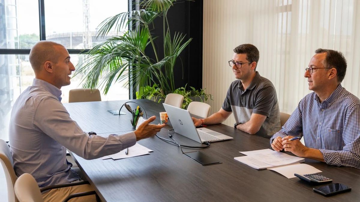 Base Collaborates with Aave to Bring $150 Trillion Market