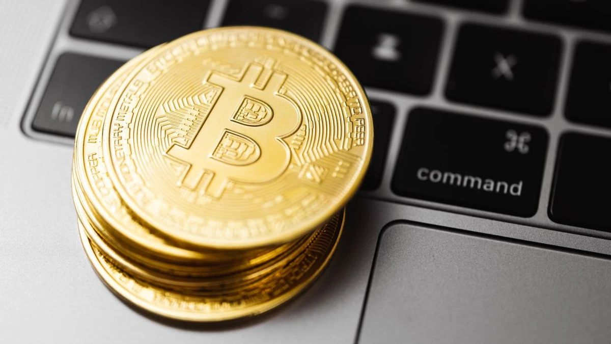 zkSync Celebrates Milestone as Vitalik Buterin Shifts Focus