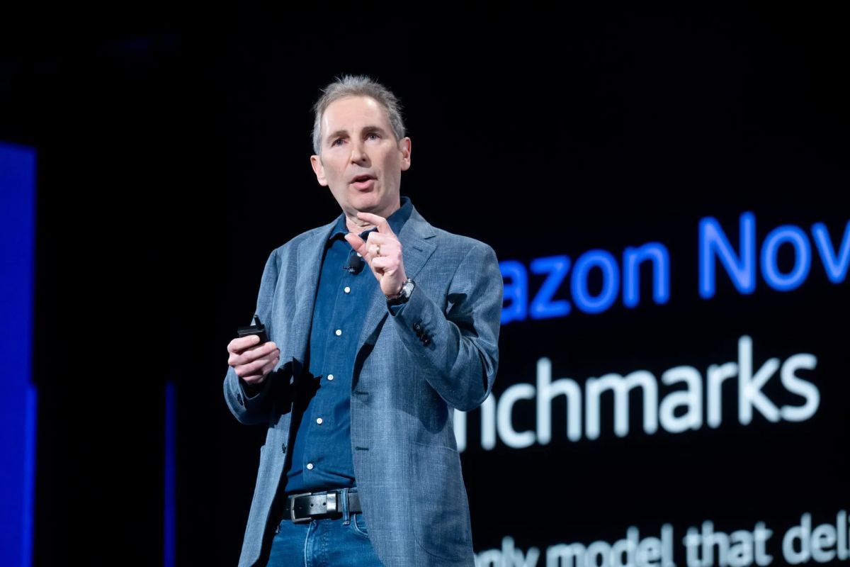 Amazon warns against tokenmaxxing, telling engineers that using more AI doesn’t necessarily mean they’re doing better work
