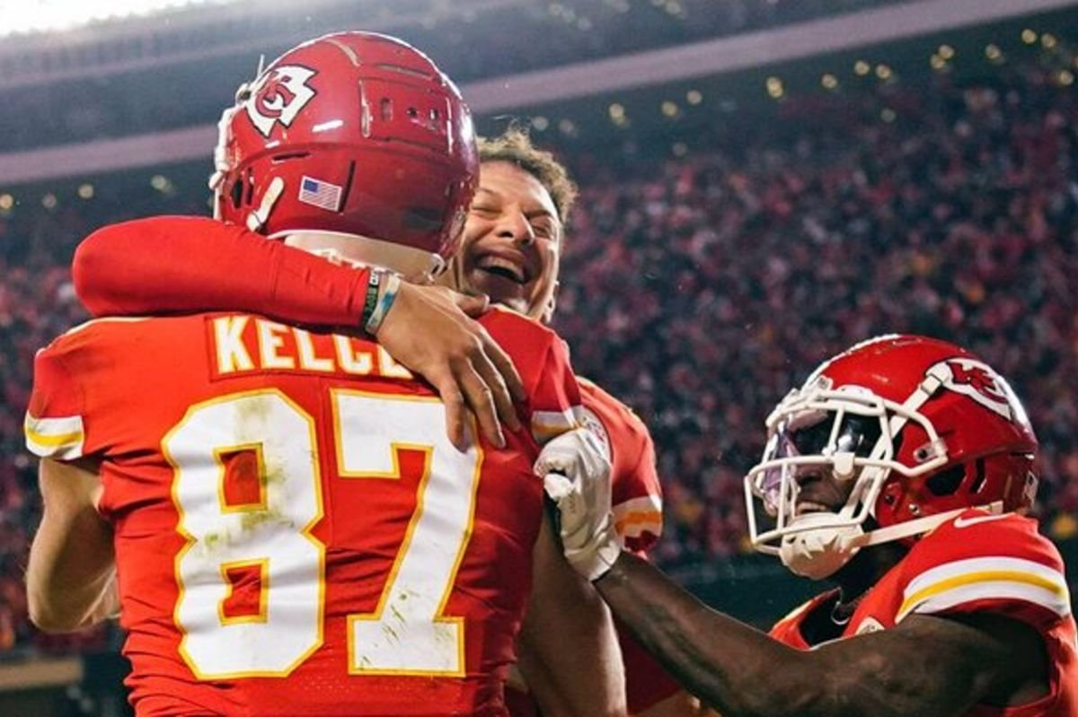 NFL Insider Jason La Canfora’s Week 5 NFL Notebook: Chiefs Could Sign ‘More Than One’ Pass Catcher; Dan Quinn in Serious Trouble; More Snaps for JJ in New York?
