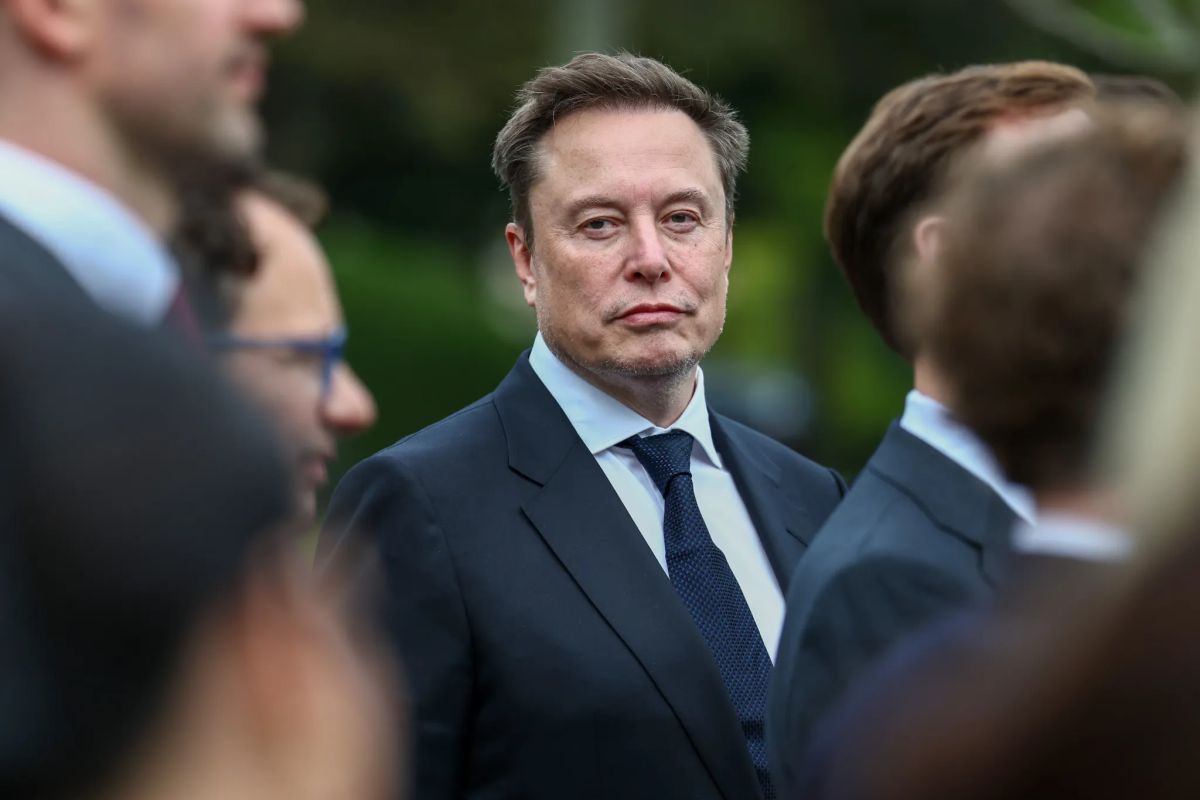 The biggest hurdle to a SpaceX merger with Tesla isn’t Elon Musk. It’s Tesla’s shareholders